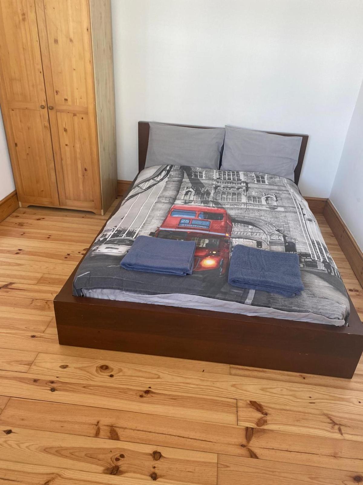 Lovely Rooms In West London Northolt  Eksteriør billede
