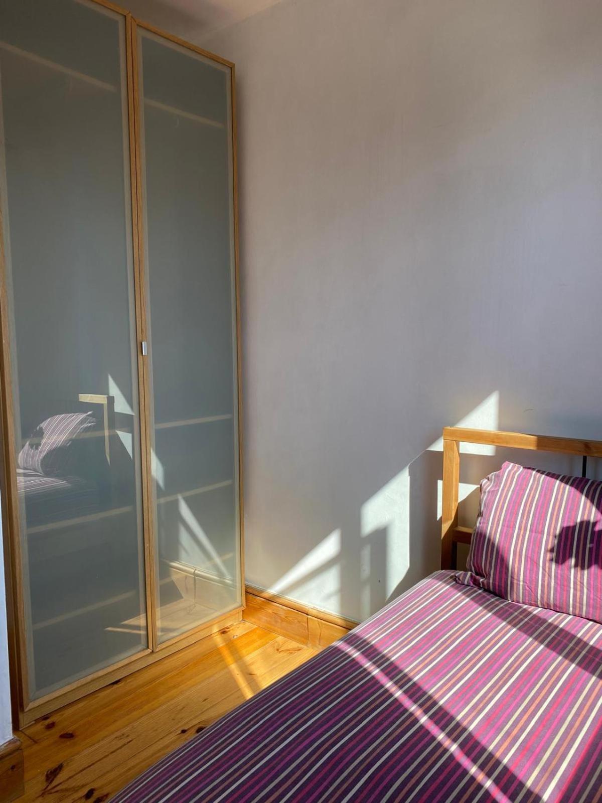 Lovely Rooms In West London Northolt  Eksteriør billede